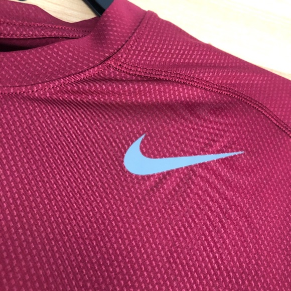 Men’s Nike Dri-Fit Compression Shirt - Picture 3 of 5